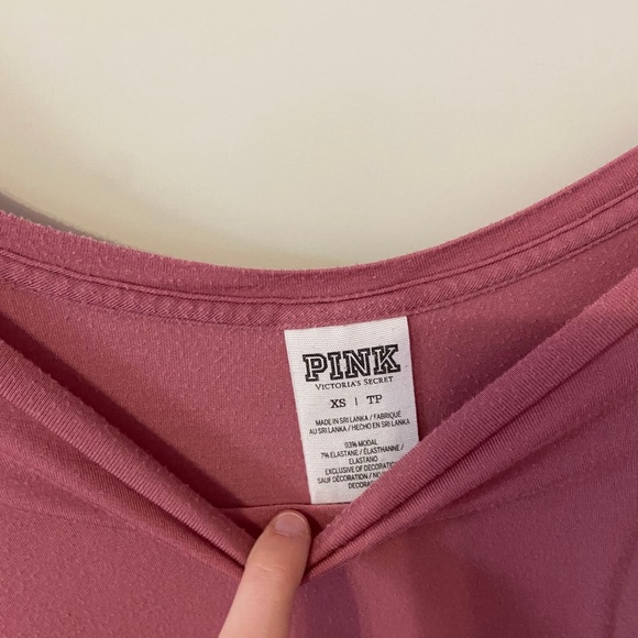 Victoria’s Secret PINK Long Sleeve Top - Picture 2 of 3